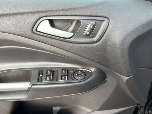 Used 2019 Ford Escape SE AWD/4WD image 28