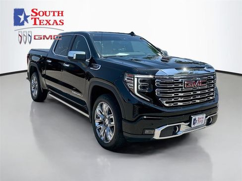 Used 2024 GMC Sierra 1500 Denali w/ Denali Reserve Package AWD/4WD image 1