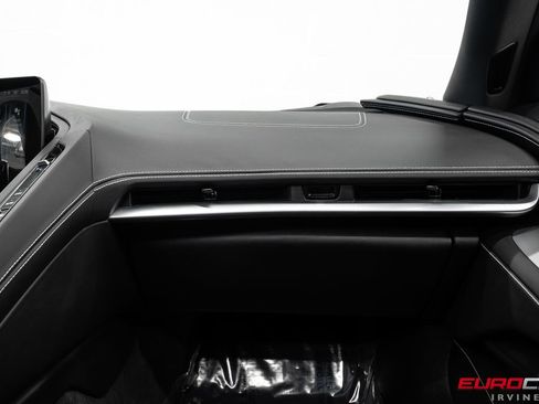 Used 2024 Chevrolet Corvette Stingray Convertible w/ 1LT RWD image 30