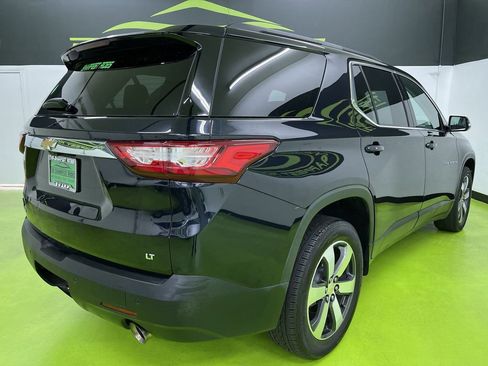 Used 2020 Chevrolet Traverse LT w/ LT Premium Package image 10