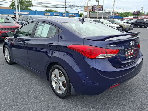 Used 2013 Hyundai Elantra GLS w/ Preferred Pkg FWD image 7