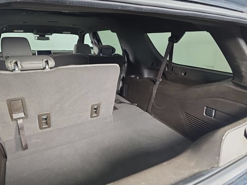 Used 2021 Chevrolet Suburban LT AWD/4WD image 30