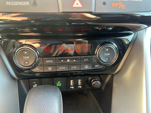 Used 2023 Mitsubishi Eclipse Cross SEL image 15