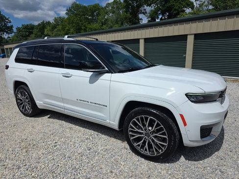 Used 2022 Jeep Grand Cherokee L Summit AWD/4WD image 9