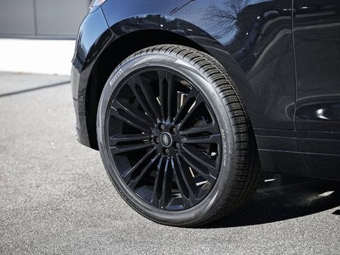 New 2026 Land Rover Range Rover Velar Dynamic SE image 4