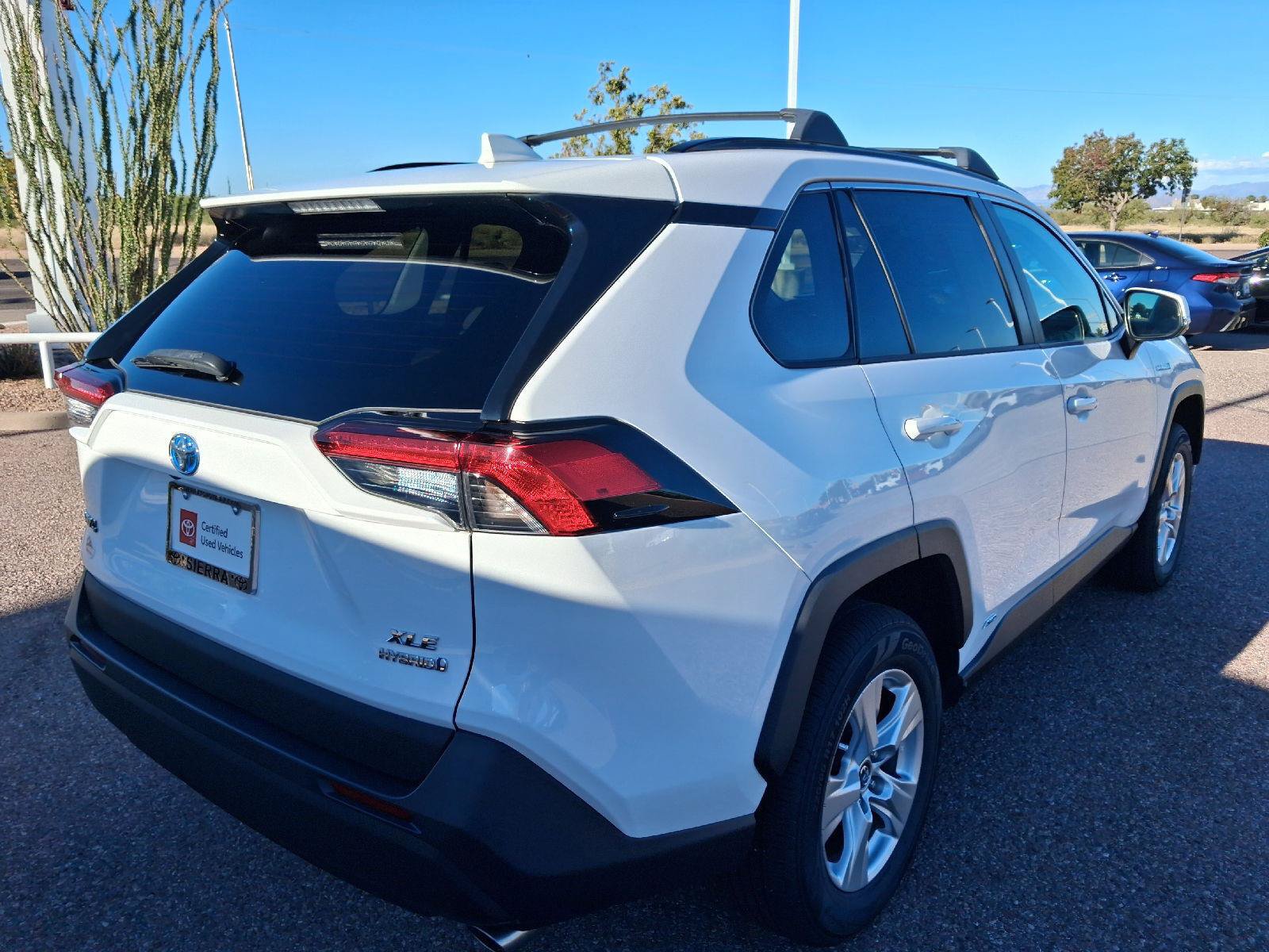 Used 2021 Toyota RAV4 XLE w/ Convenience Package AWD/4WD image 6