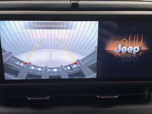 Used 2024 Jeep Wrangler Unlimited Sahara w/ Safety Group AWD/4WD image 22