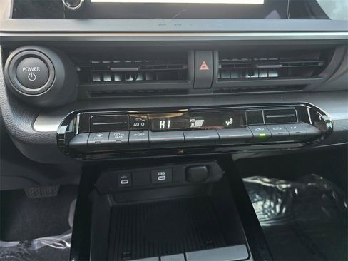 Certified 2026 Toyota Prius LE image 27