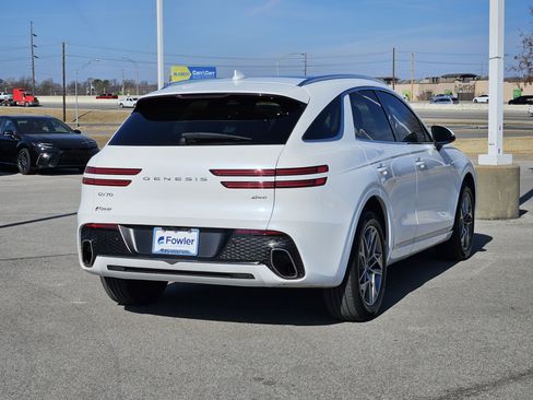 Used 2025 Genesis GV70 2.5T w/ Select Package image 5