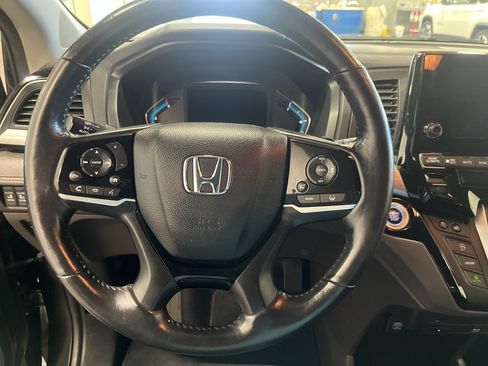 Used 2018 Honda Odyssey Elite image 10