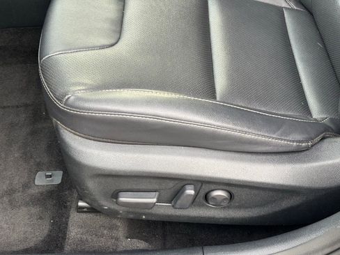Used 2022 Kia Niro EX Premium FWD image 13
