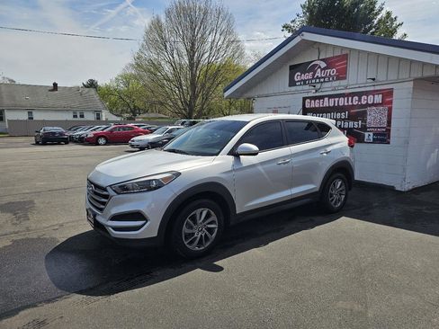 Used 2018 Hyundai Tucson SE image 5