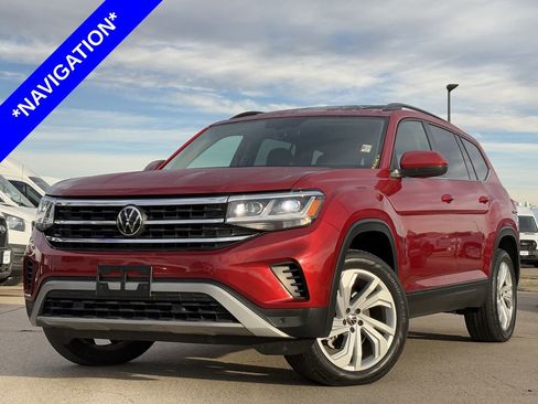 Used 2023 Volkswagen Atlas SE image 2