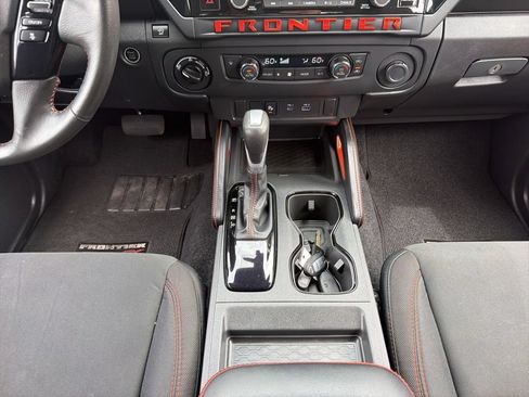Used 2025 Nissan Frontier PRO-4X AWD/4WD image 26