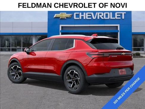 New 2026 Chevrolet Equinox EV LT image 3