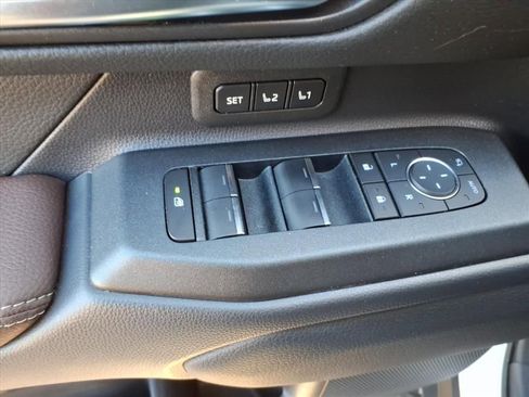 Used 2024 Toyota Land Cruiser image 25