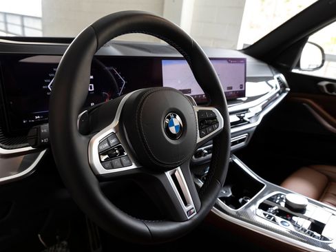 Used 2026 BMW X5 M60i AWD/4WD image 17