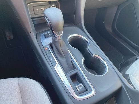 Used 2023 Chevrolet Equinox LS w/ LS Convenience Package AWD/4WD image 15