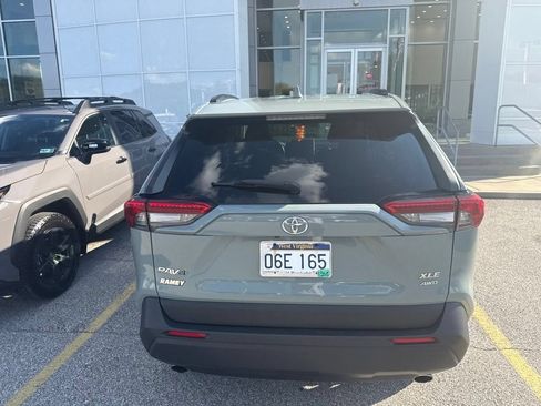 Used 2020 Toyota RAV4 XLE Premium AWD/4WD image 3