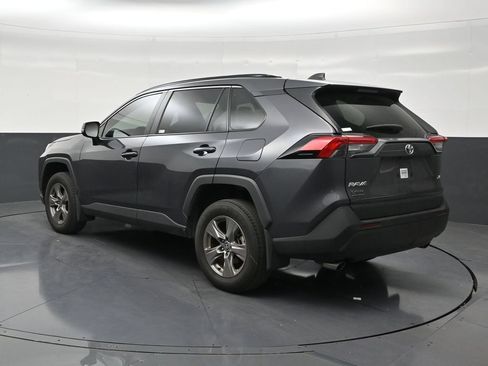 Used 2024 Toyota RAV4 XLE w/ Convenience Package FWD image 3