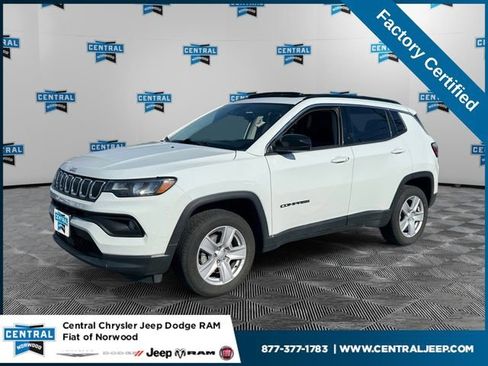 Certified 2022 Jeep Compass Latitude w/ Sun and Sound Group image 1