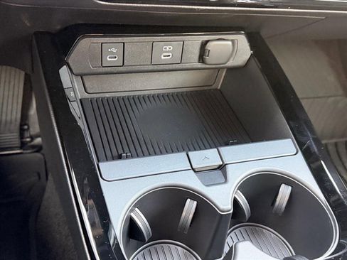 New 2026 Toyota Prius Plug-In Hybrid image 13