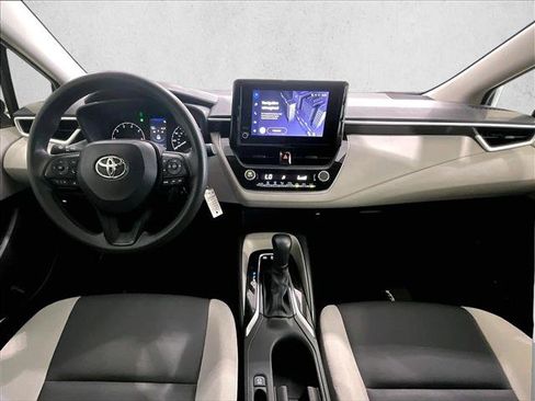 Used 2024 Toyota Corolla LE FWD image 16