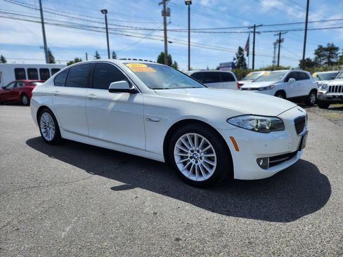 Used 2011 BMW 535i Sedan RWD image 5