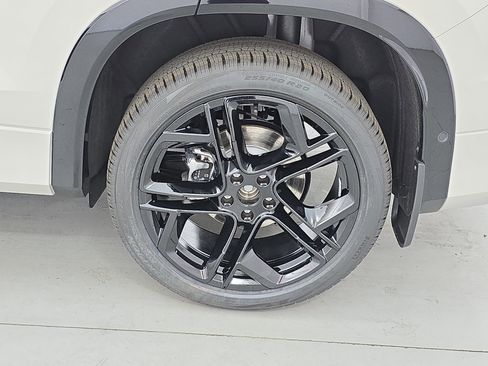 New 2026 Volkswagen Tiguan SE R-Line AWD/4WD image 34