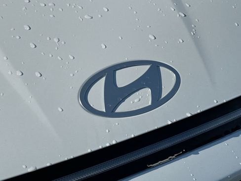 New 2025 Hyundai Sonata Limited FWD image 8