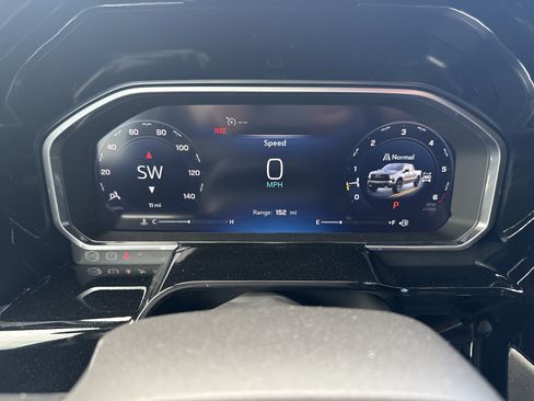 New 2026 Chevrolet Silverado 1500 LT Trail Boss w/ Convenience Package II AWD/4WD image 15