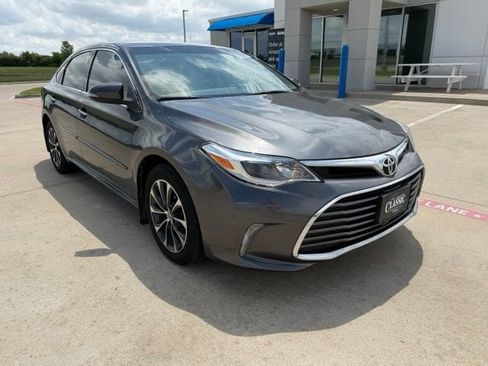Used 2016 Toyota Avalon XLE FWD image 1