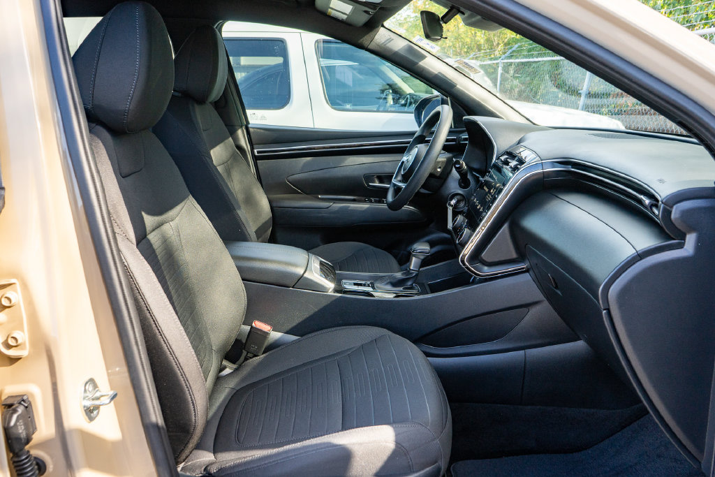 Used 2024 Hyundai Santa Cruz SE FWD image 18