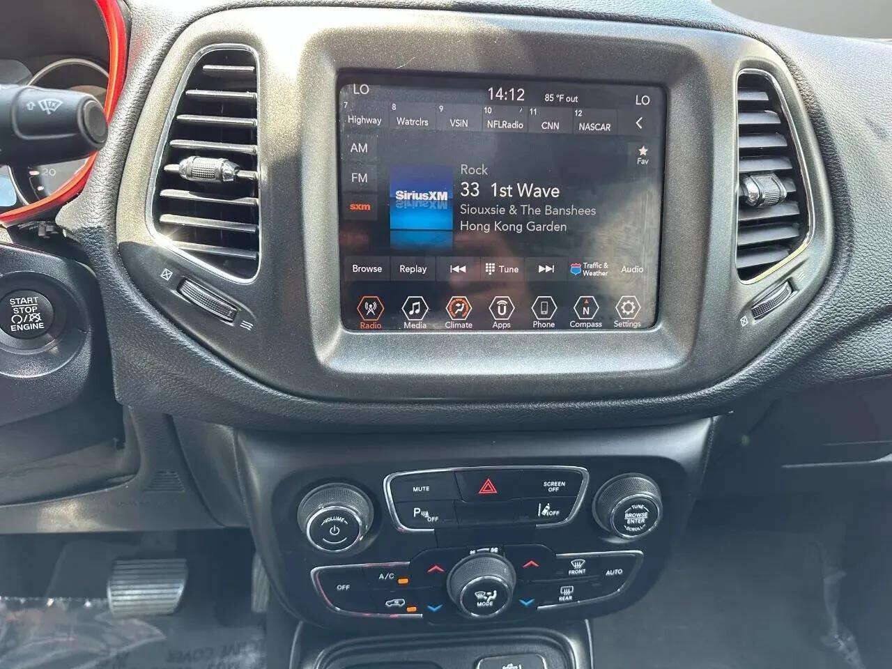 Used 2021 Jeep Compass Trailhawk AWD/4WD image 41