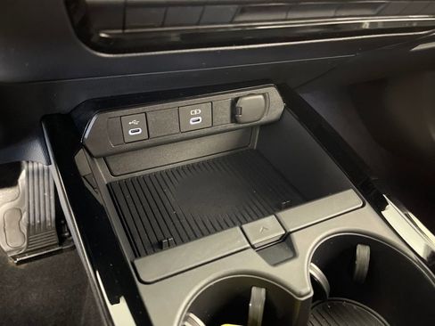 Certified 2026 Toyota Prius Plug-In Hybrid image 30