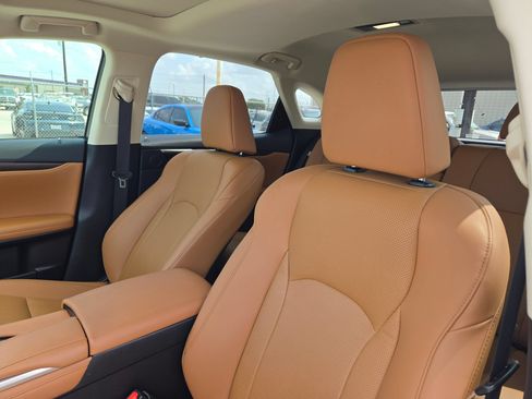 Used 2022 Lexus RX 350 FWD w/ Premium Package image 10