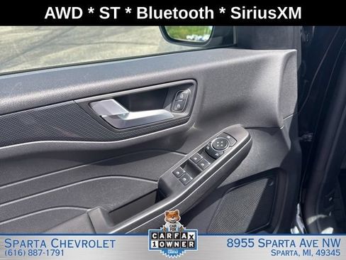 Used 2025 Ford Escape ST-Line AWD/4WD image 11