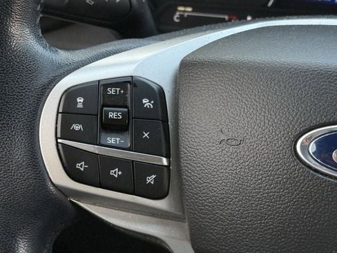 Used 2021 Ford Explorer XLT w/ Equipment Group 202A image 12