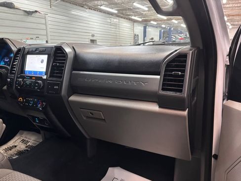 Used 2021 Ford F250 XLT w/ Camper Package AWD/4WD image 28