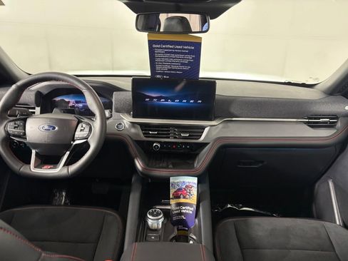 Certified 2025 Ford Explorer ST image 27