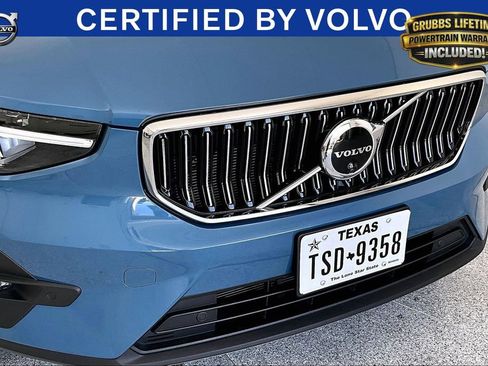 Certified 2023 Volvo XC40 B5 Ultimate w/ Protection Package Premier AWD/4WD image 38