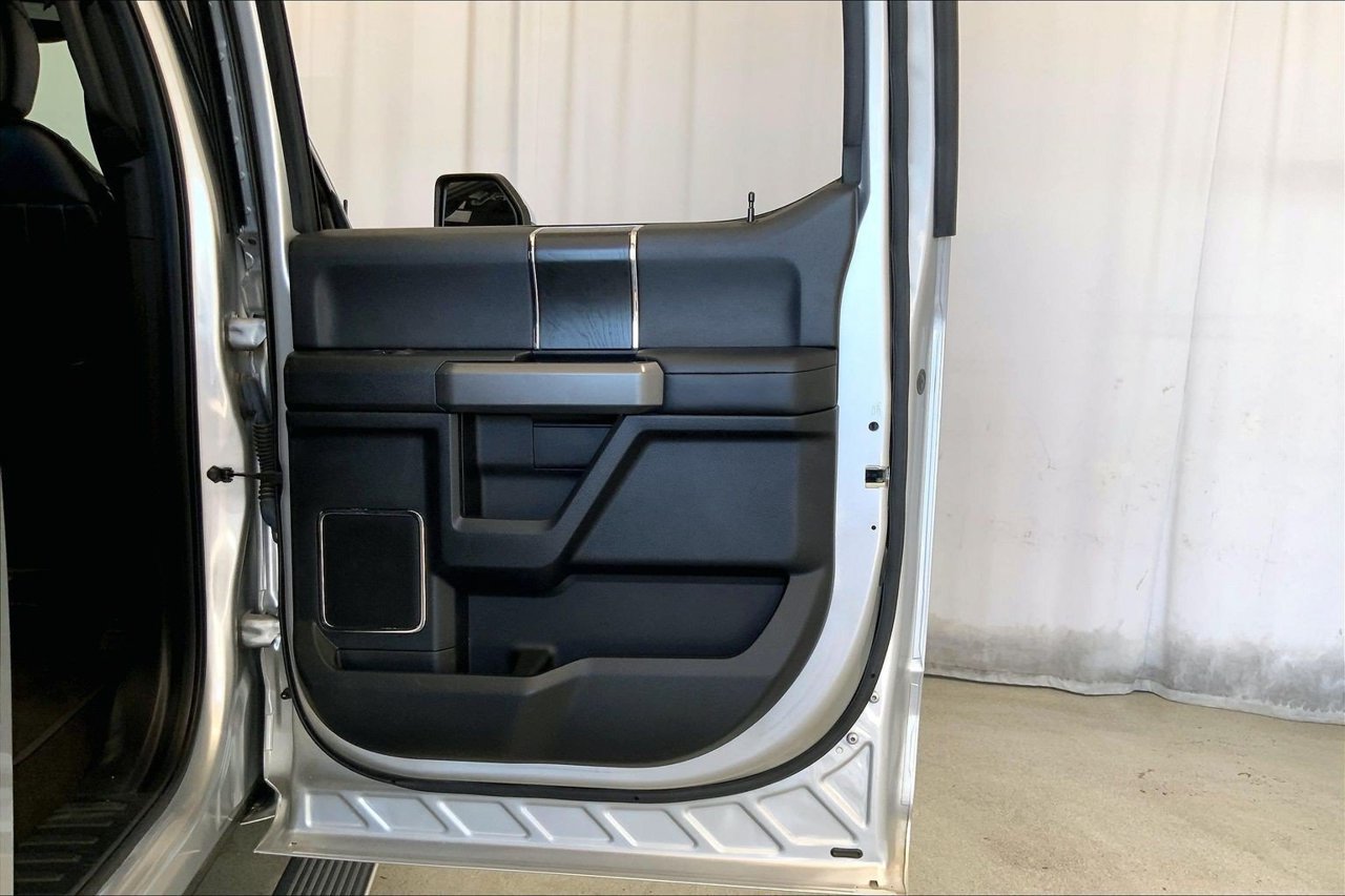 Used 2018 Ford F250 Platinum w/ Platinum Ultimate Package AWD/4WD image 23