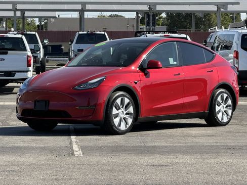 Used 2023 Tesla Model Y Long Range AWD/4WD image 7