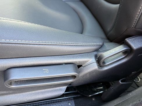 Used 2023 MINI Cooper S image 27