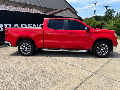 Used 2025 Chevrolet Silverado 1500 LT w/ Z71 Off-Road Package AWD/4WD image 8