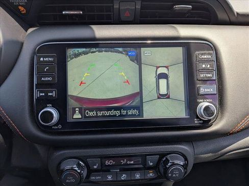 Used 2023 Nissan Kicks SR w/ SR Premium Package FWD image 13