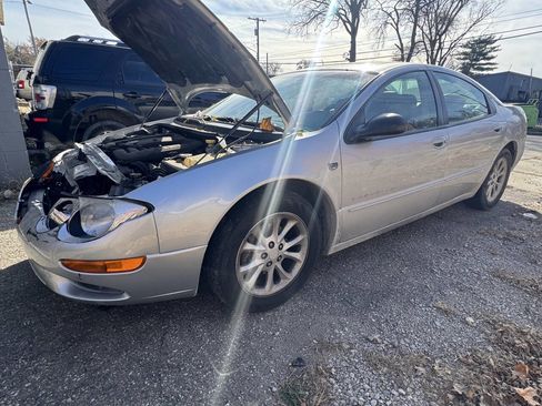 Used 2000 Chrysler 300M image 1