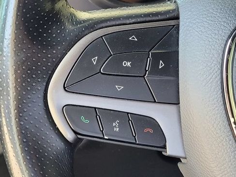 Used 2019 Dodge Challenger SXT w/ Blacktop Package RWD image 24