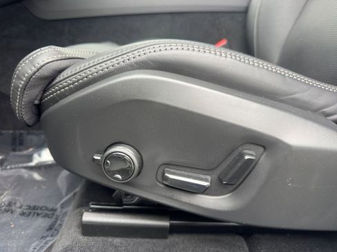 New 2026 Volvo XC60 T8 Ultra AWD/4WD image 32