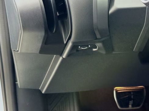 New 2026 BMW X3 xDrive30 w/ Premium Package image 10